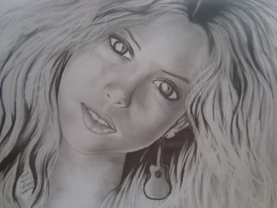 Dibujos de Shakira a Lápiz Retratos realistas & para Imprimir